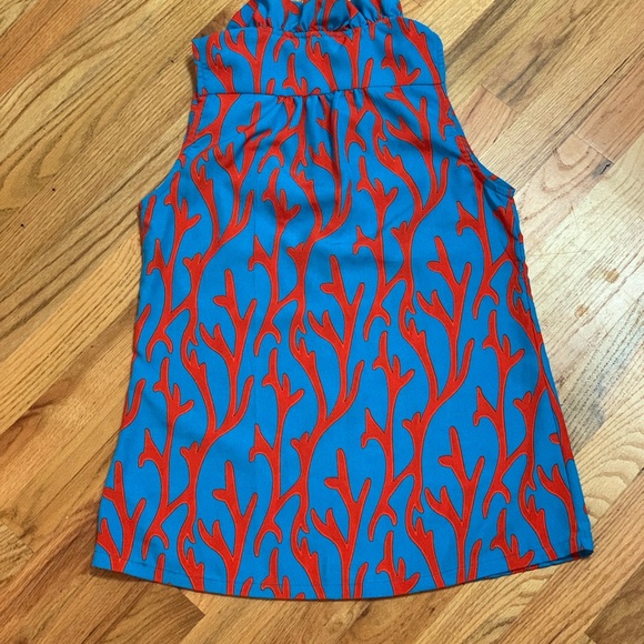 Southern Frock Coral Sleeveless Blouse - Picture 4 of 5